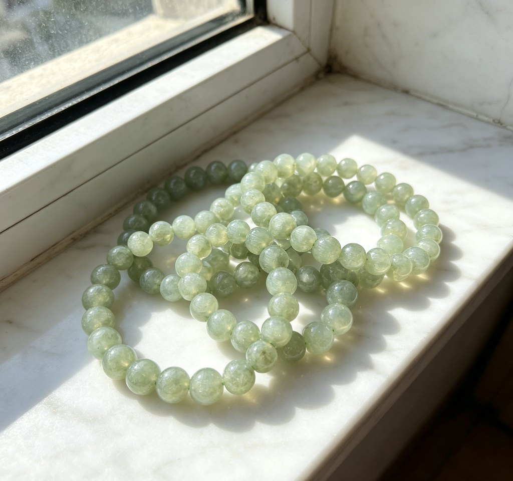 Handcrafted natural Xiuyan Jade beaded stretch bracelet